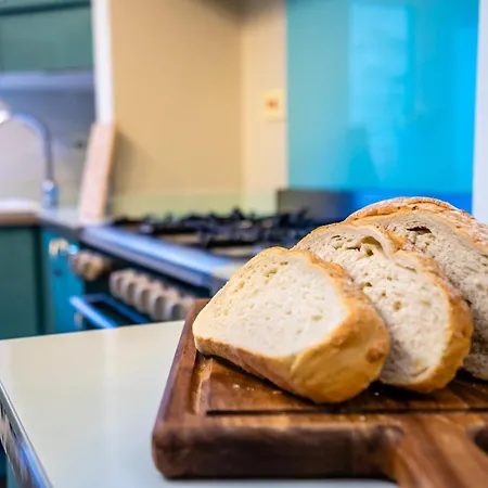 22 Buckingham Street * York