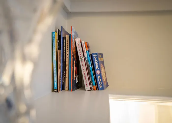 22 Buckingham Street * York